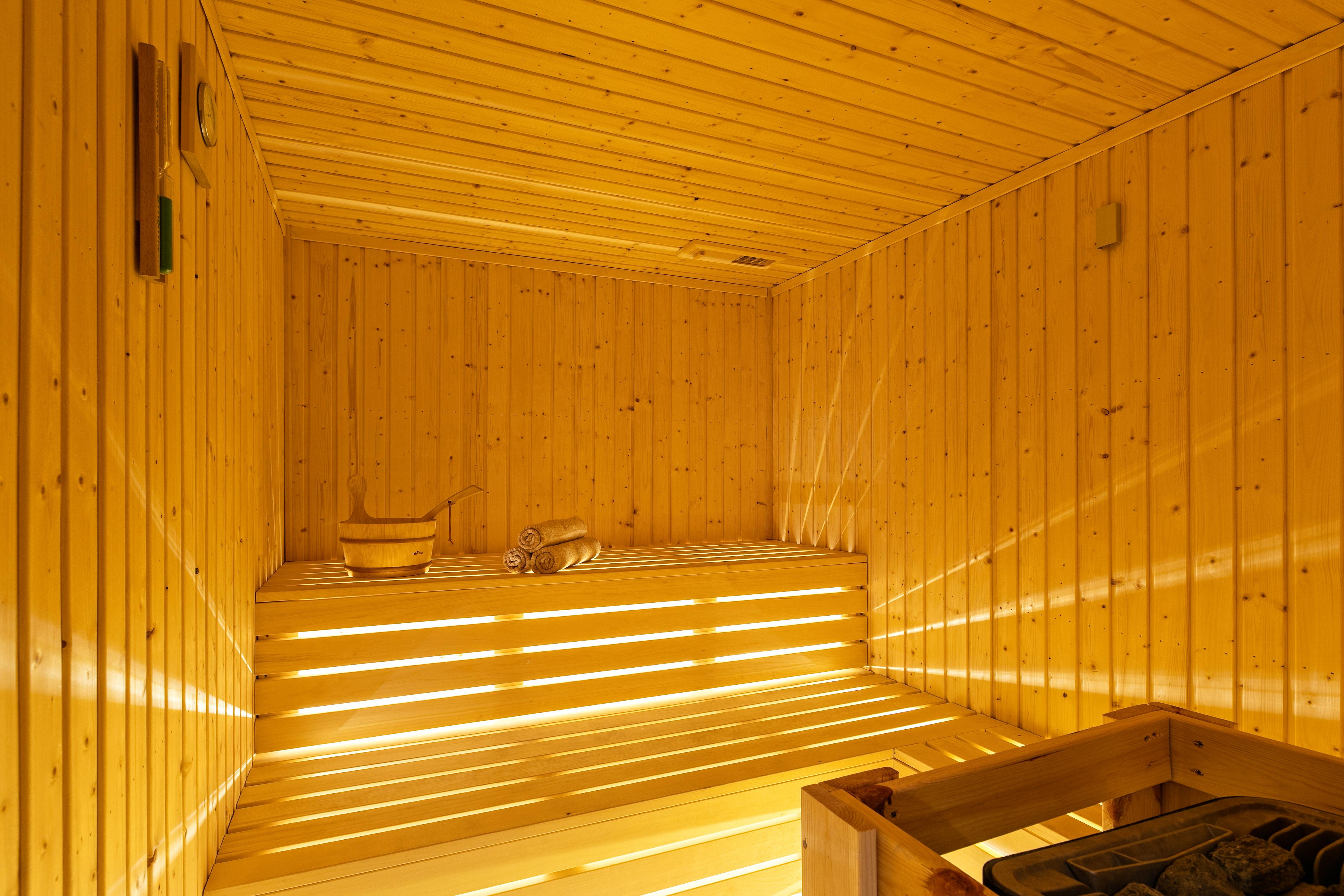 Ivi Mare - Designed For Adults By Louis Hotels Geroskipou エクステリア 写真 Interior of a container sauna