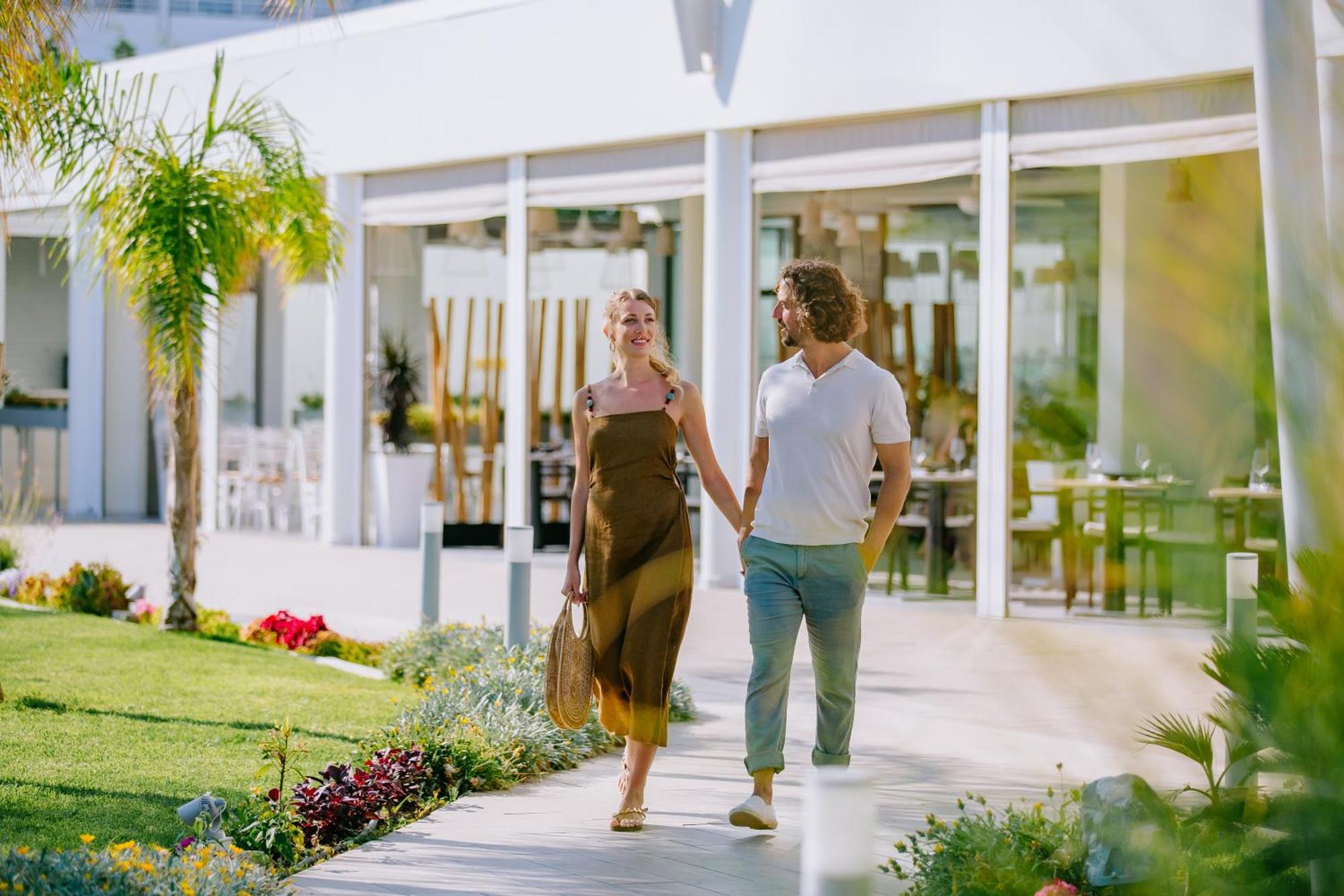 Ivi Mare - Designed For Adults By Louis Hotels Geroskipou エクステリア 写真 The Village