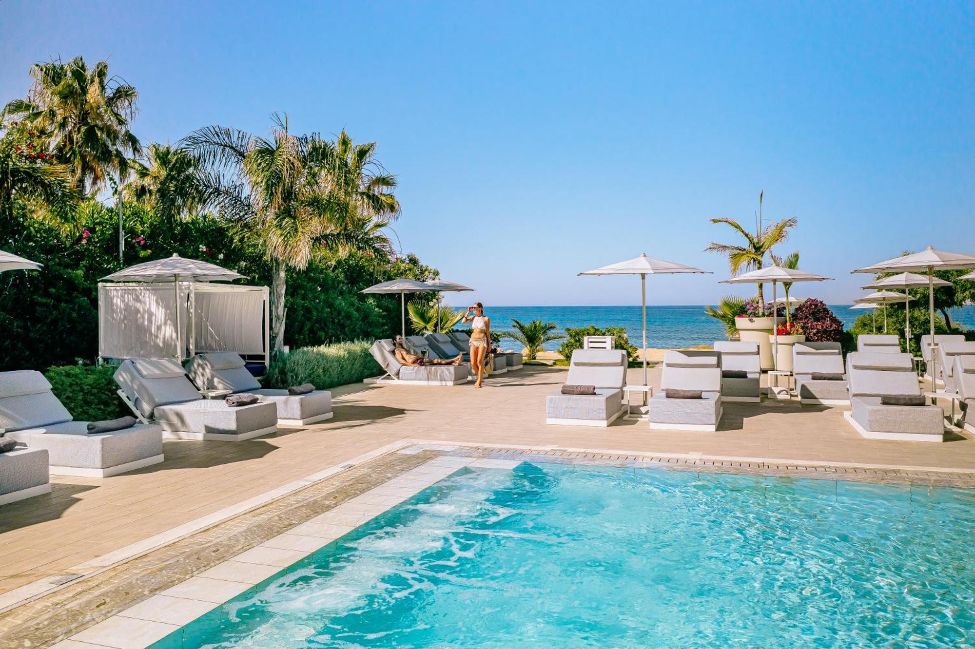 Ivi Mare - Designed For Adults By Louis Hotels Geroskipou エクステリア 写真 The Beach Club at The Standard, Miami Beach