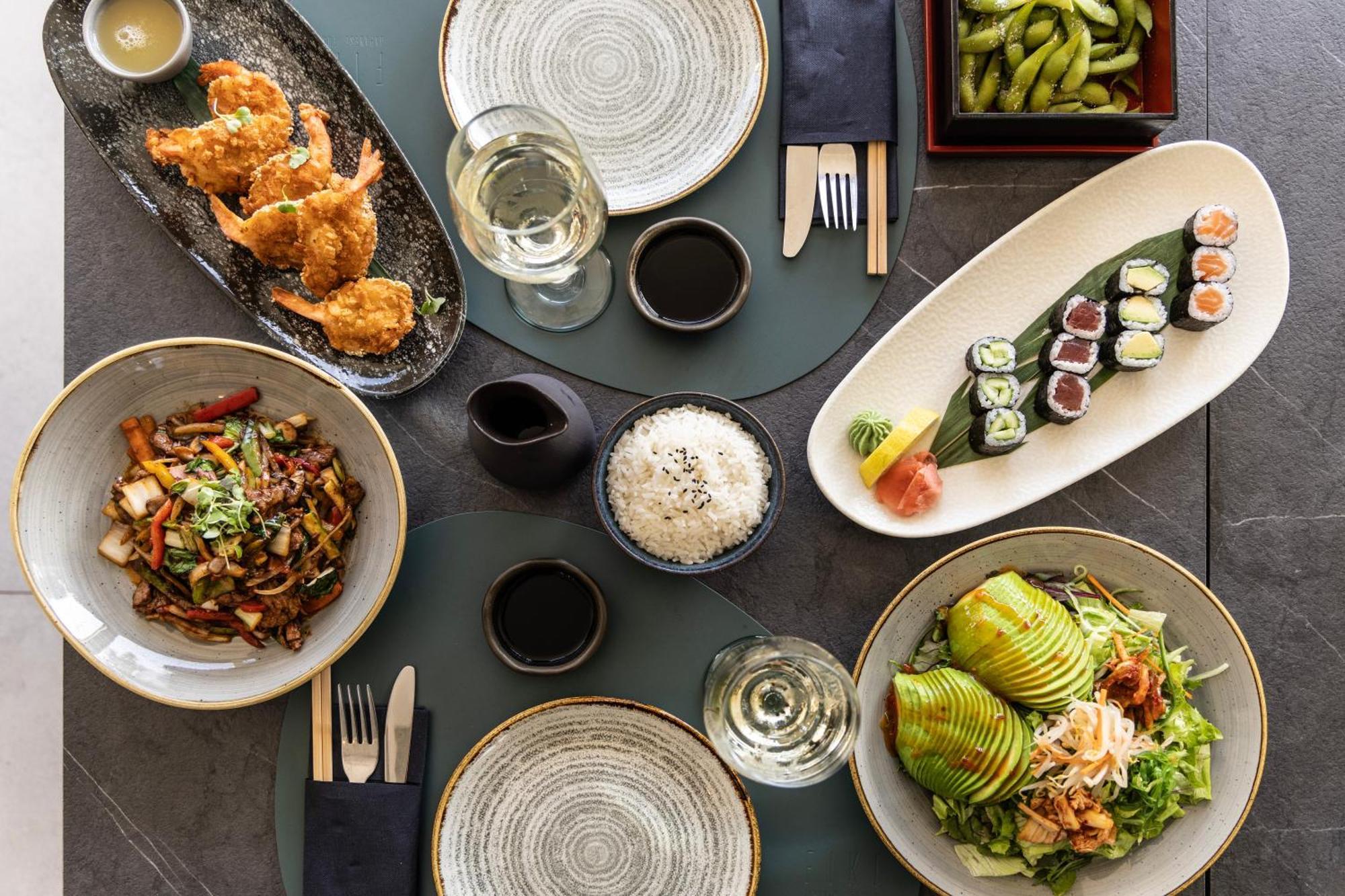 Ivi Mare - Designed For Adults By Louis Hotels Geroskipou エクステリア 写真 A selection of dishes at the restaurant